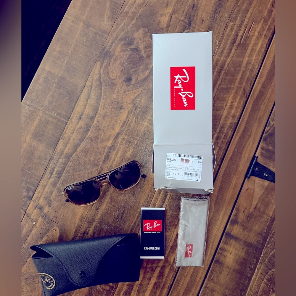Brand New Ray Ban Havana sunglasses RB2205